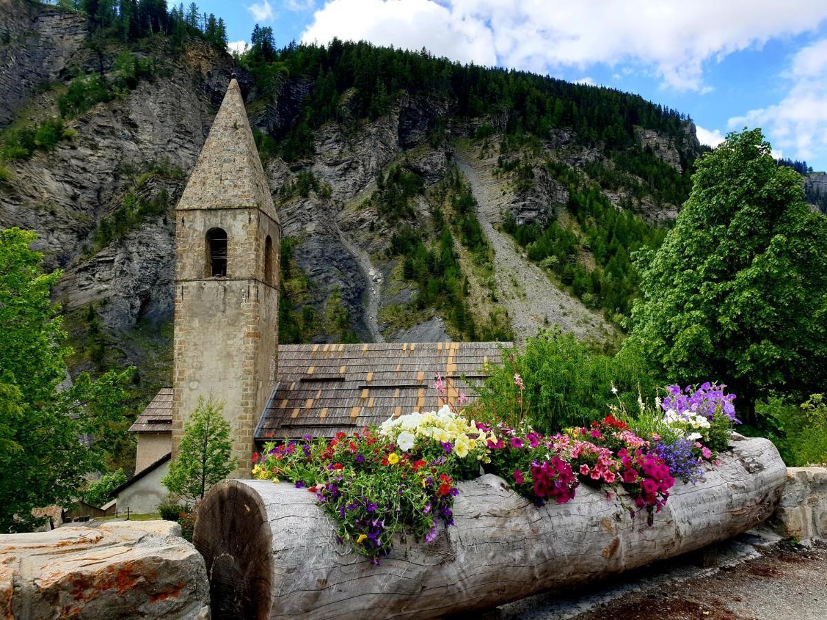 La Maison Basse Saint-Dalmas-le-Selvage Exterior foto