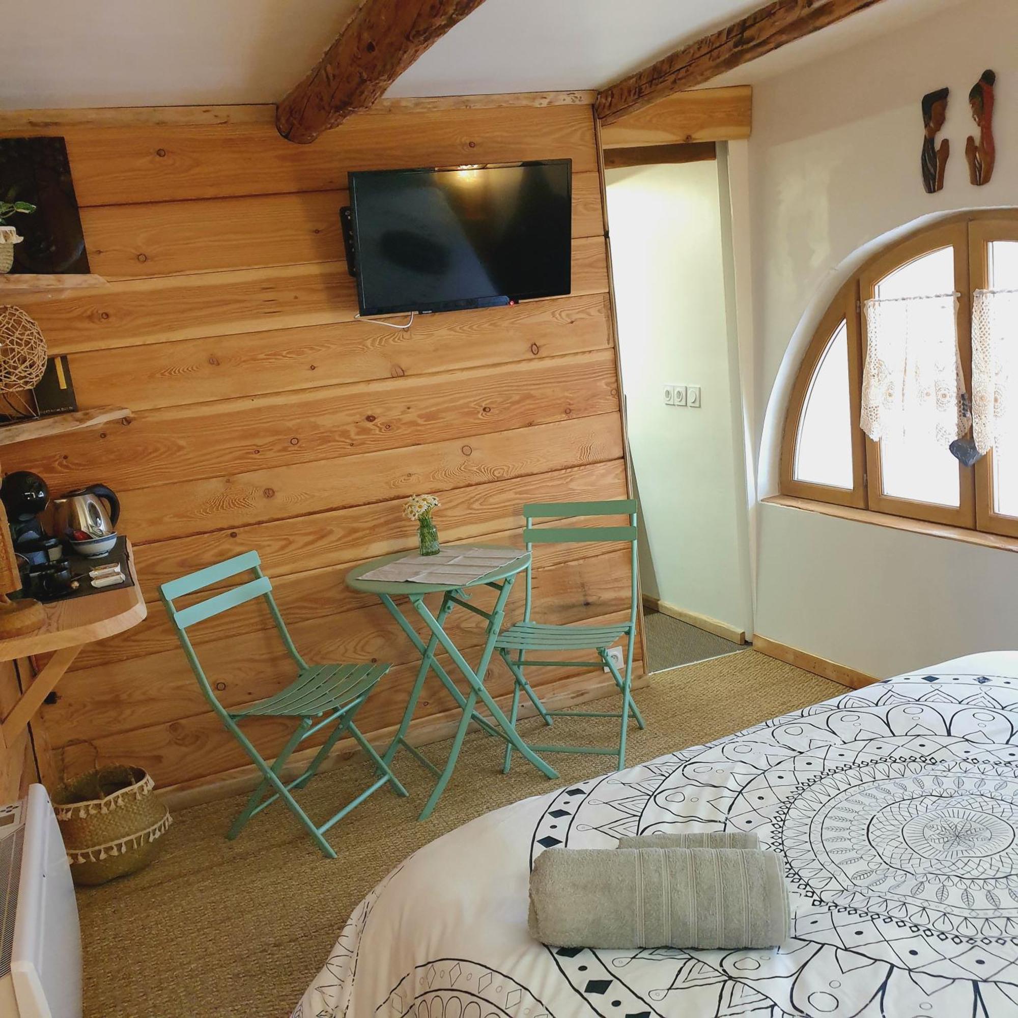 La Maison Basse Saint-Dalmas-le-Selvage Quarto foto